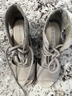 Sorel Women's Taupe Lace-Up Open-Toe Wedge Sandals